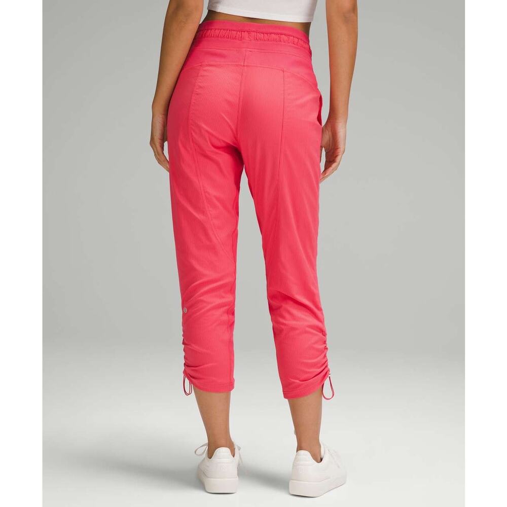Lululemon Dance Studio Mid-Rise Cropped Pant
Glaze Pink size 0 - Picture 2 of 10